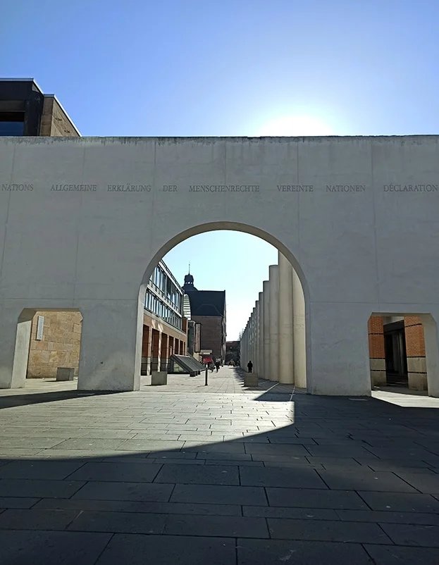 인권의 길(슈트라세 데어 멘셴레히테)